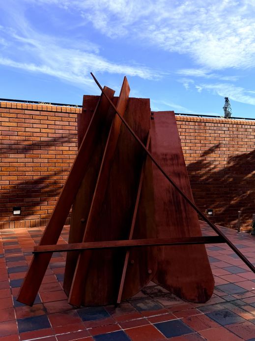 Fukuoka Art Museum | Stroll through the outdoor sculpture garden