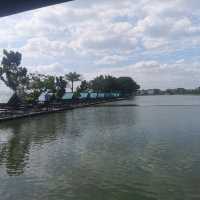 บึงมารวย​ ร้านอาหารกลางบึง​ เส้นบางนา​กทม