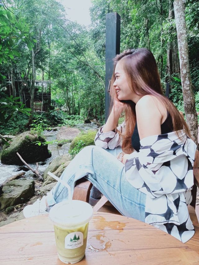 สมศรี มีกาแฟ
