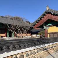 자장율사가 창건한 삼보사찰 중 불보사찰인, 양산 통도사