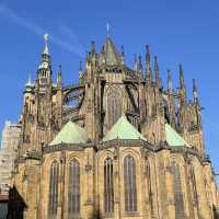 Early morning walk at the Prague Castle 