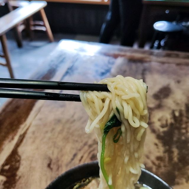 Beef and Mutton Noodles (一碗小)