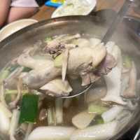 韓國弘大也有一隻雞，推薦好好吃😋