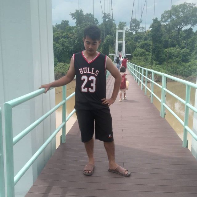 สะพานแขวนแก่งตะนะ
