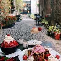 The Mystery Café 