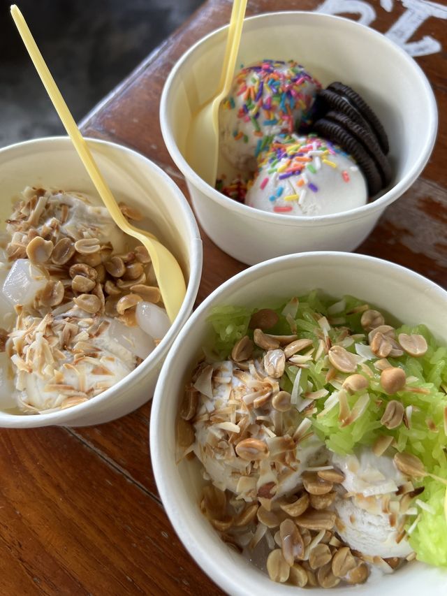 ร้านบะหมี่ร้านดังย่านนครนายก โดยโหน่ง ชะชะช่า