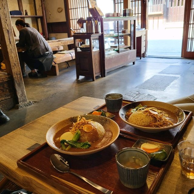 日本-岡山縣--倉敷 必吃咖哩飯！還有季節限定甜品