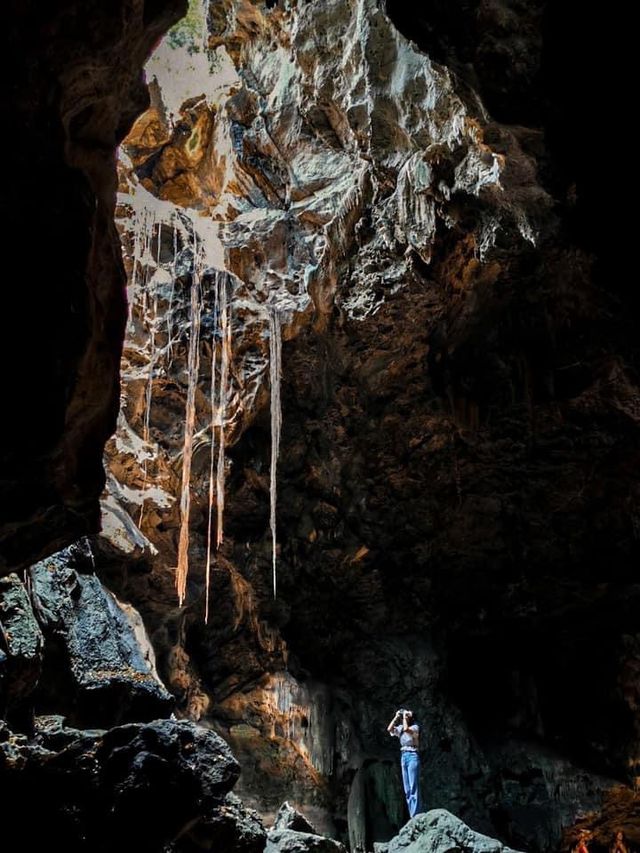 ย้อนเวลาไปถ้ำเขาหลวง