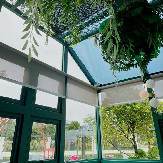 POLA-DOLA Cafe & Kitchen