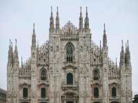 Strolling around in Romantic Milan Cathedral 
