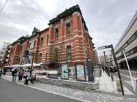 京都・中京区。赤れんが作りの別館は入場無料。ふらっと立ち寄る事のできる『京都文化博物館』