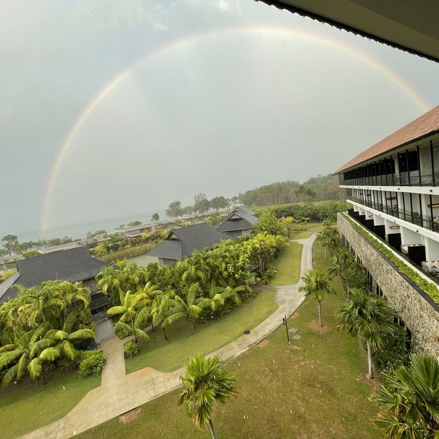 貼近海洋附有沙灘鄰近golf course的度假酒店