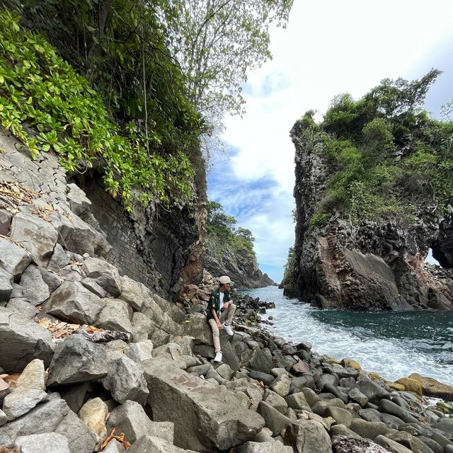 Wisata Goa Sarang