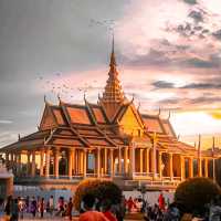 Phnom Penh Magical Riverside Experience