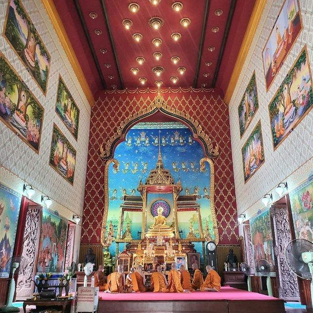 วัดศรีมหาราชา  วัดที่โบสถ์สวยงามมาก