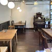 W8  viangpha cafe
