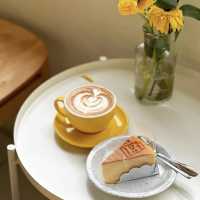 Sips & relaxing at Lay cafe’