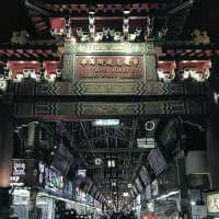 台北必行夜市之一 -華西街夜市