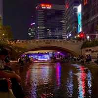 cheonggyecheon stream at night 