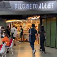 Popular shopping district in Bangkok