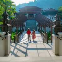 นอนริมหาดพระอาทิตย์​ตกทะเลสวยๆที่เขาหลัก ลากูุน่า