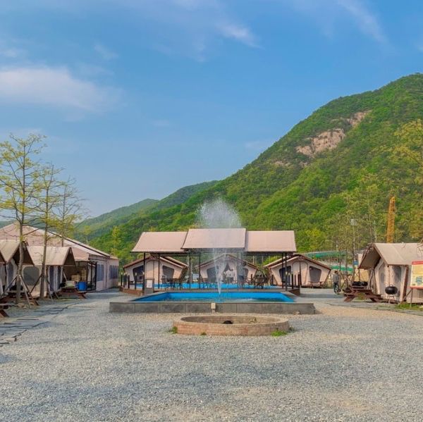 낮에도 밤에도 예쁜 공주 글램핑장 