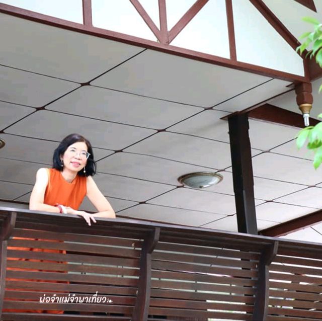 บ้านริมน้ำ โฮมสเตย์ แอนด์ รีสอร์ท