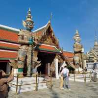 วัดพระแก้ว หรือ วัดพระศรีรัตนศาสดาราม