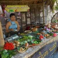 ตลาดไทยย้อนยุคบ้านระจัน