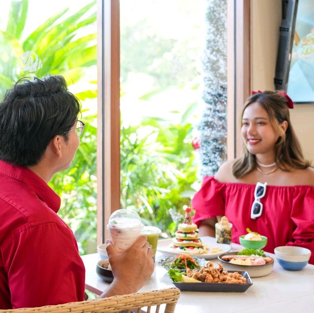 แต่งตัวแล้วไปคาเฟ่กินขนมถ่ายรูปฉ่ำๆMadivanaCafe