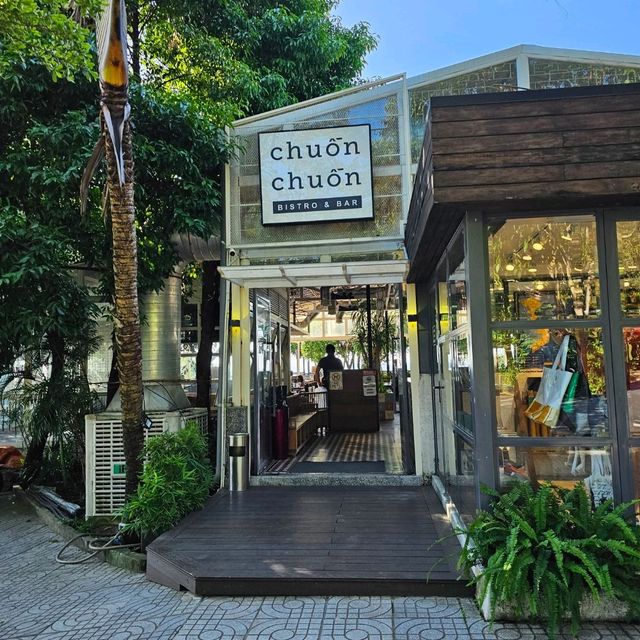 Cheers @ Chuon Chuon Bistro & Bar 🍻
