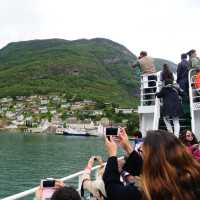 นั่งเรือชมฟยอร์ดที่ Flam, Norway