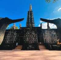 เจดีย์หินพันล้านก้อน วัดภูพนมดี  จ.อำนาจเจริญ