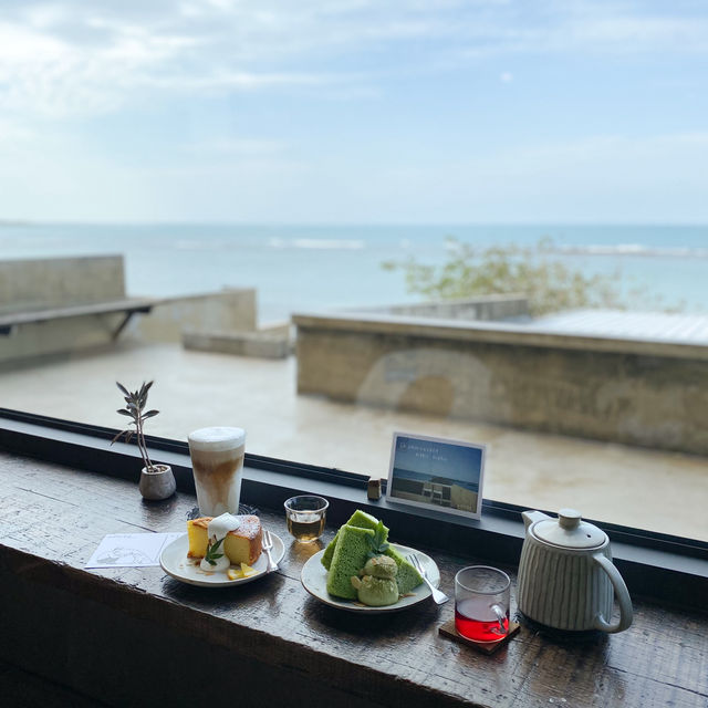 《台北景點：三芝最美咖啡店☕️｜海景第一排看無敵海景🌊》