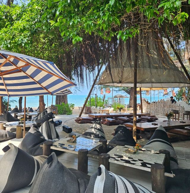 超chill，值得來一趟的海灘餐廳