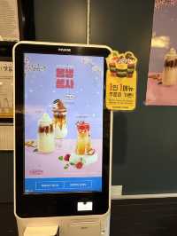 有名KPOPアイドルがカフェとコラボ❤️がホンデに✨
