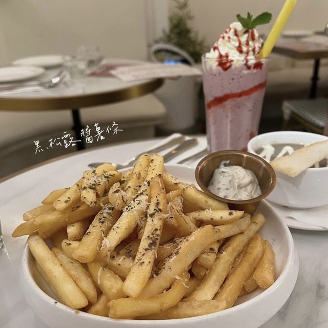 🥳香港打卡慶生餐廳推薦📸