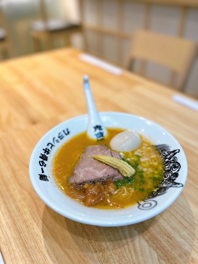 🍜香港首發！日本🇯🇵過江龍「鬼金棒牛骨湯拉麵」
