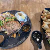   เดอะโกลด์คาเฟ่ ร้านอาหาร&คาเฟ่