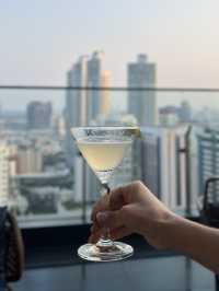【タイ バンコク🇹🇭】Sunsetの見える穴場のルーフトップバー🍸