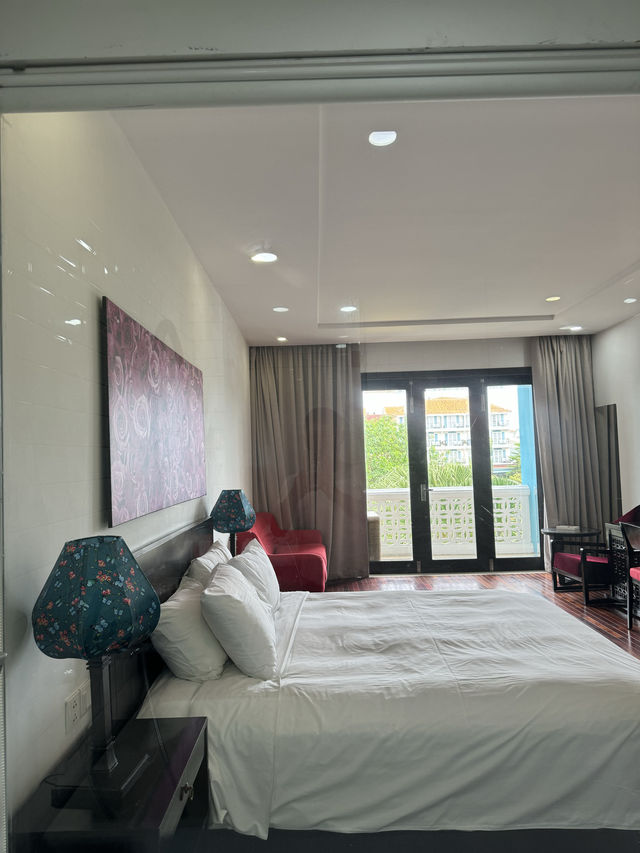 River Suites Hoi An Hotel รีสอร์ทพักสบายริมแม่น้ำ