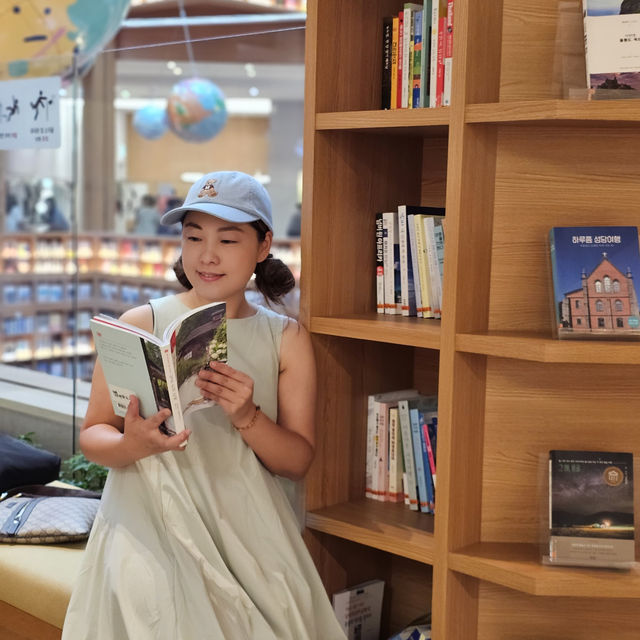 首爾最新打卡😍星空圖書館2.0