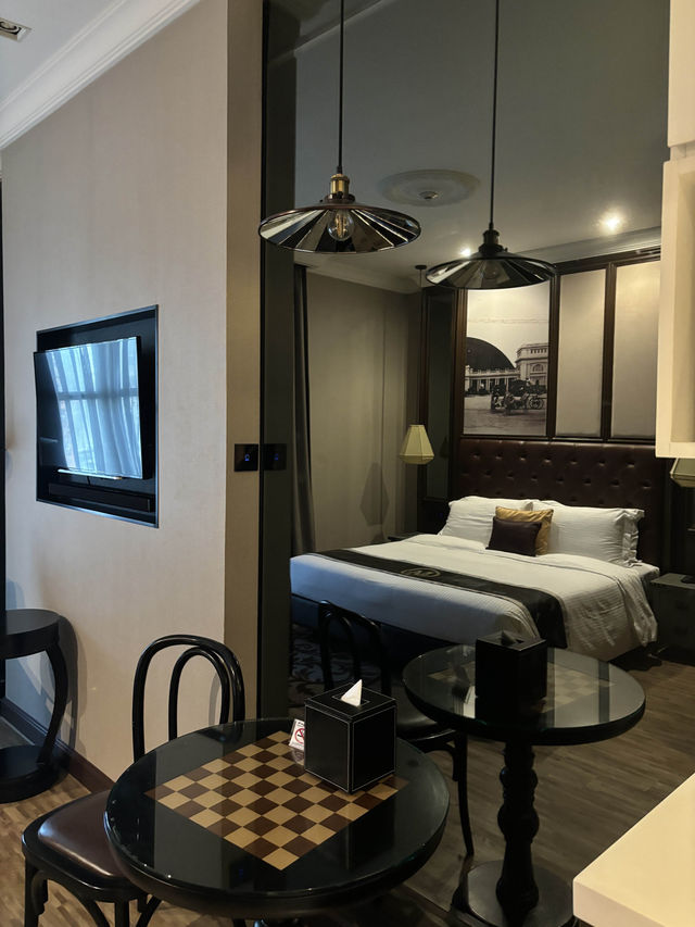 Metropole Bangkok Hotel