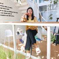 Phuri  Cafe บ่อวิน