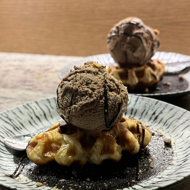 銅鑼灣日本料理～昼月 Daymoon Cafe & Lounge