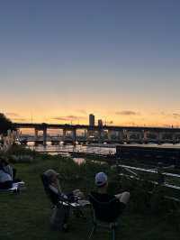 🇰🇷 最適合野餐的首爾漢江公園 🍘 日落美景 🌅