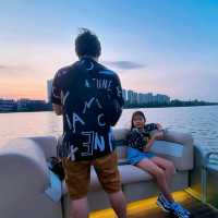 ชมวิว ทะเลสาบ เมืองทอง ดู Sunset