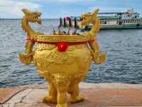 วัดเกาะลอย ศรีราชา