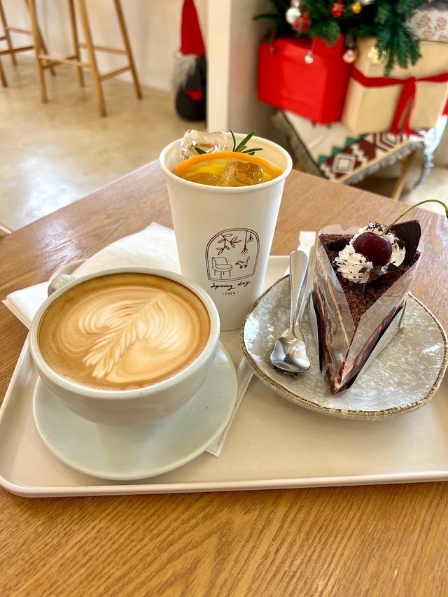  📍Spring day cafe