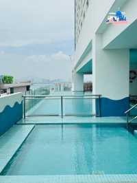 🇲🇾 Awesome swim at St Giles Wembley Penang Pool